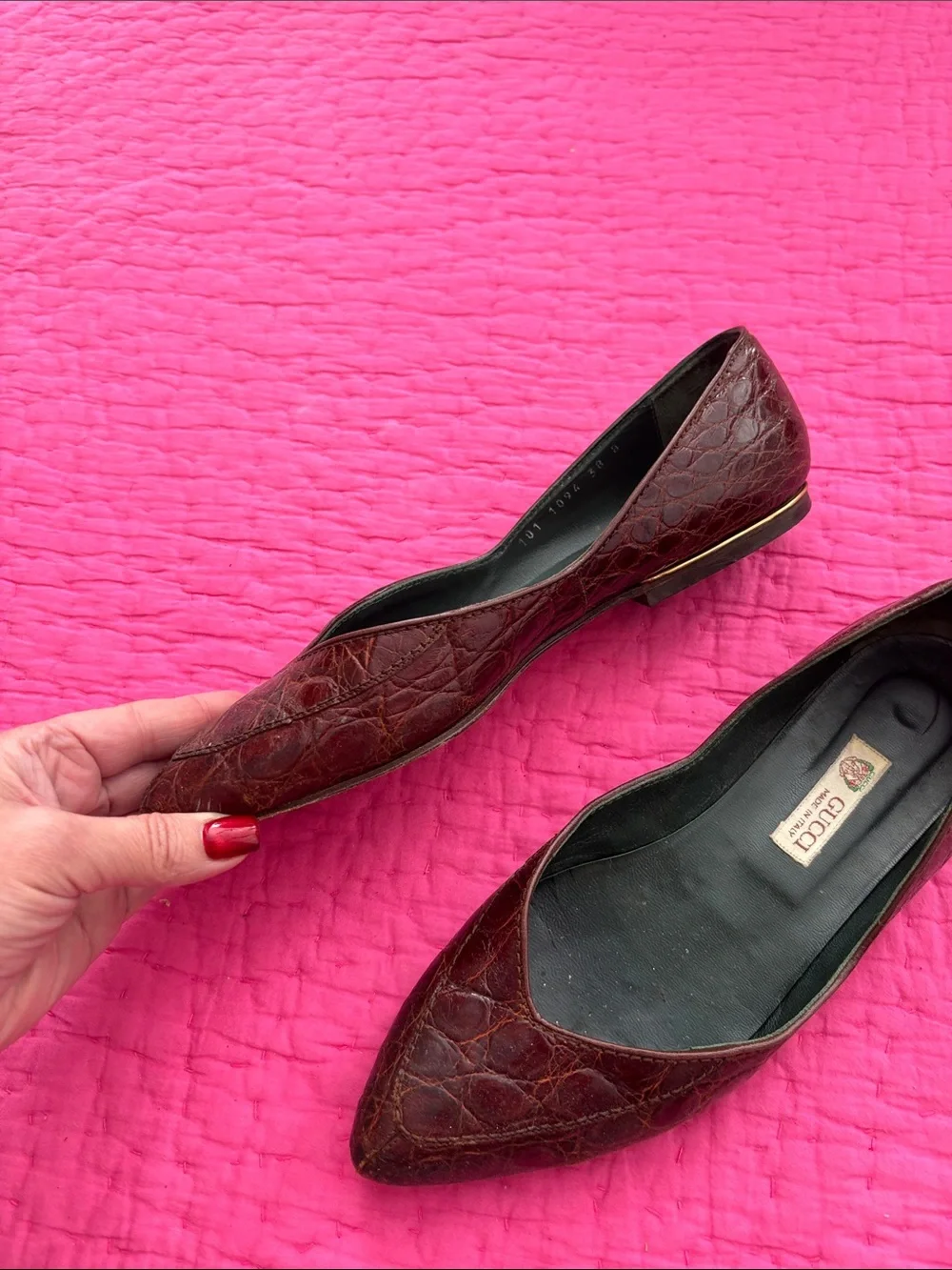 Gucci Brown Crocodile skin Pointed Flats, US8